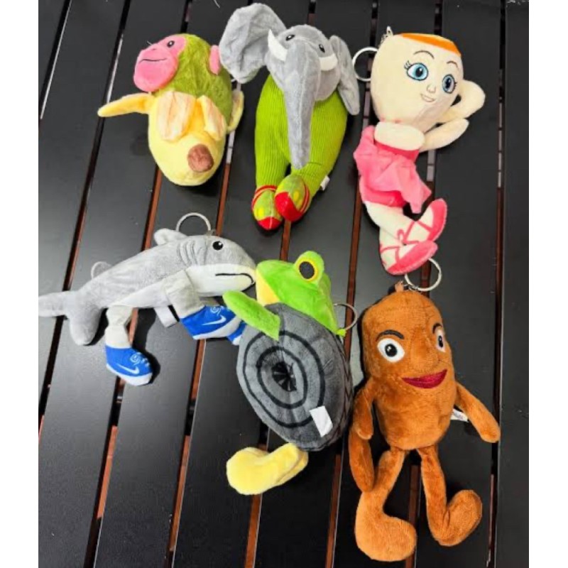 2242 VERDE MUÑECO LLAVERO