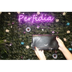2399 NEGRO BOLSO ALAS